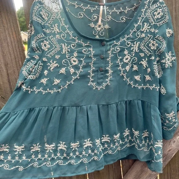 Free People Boho Pennies Sequel Teal Blue Green Embroidered Bell Sleeve Blouse - Picture 8 of 9